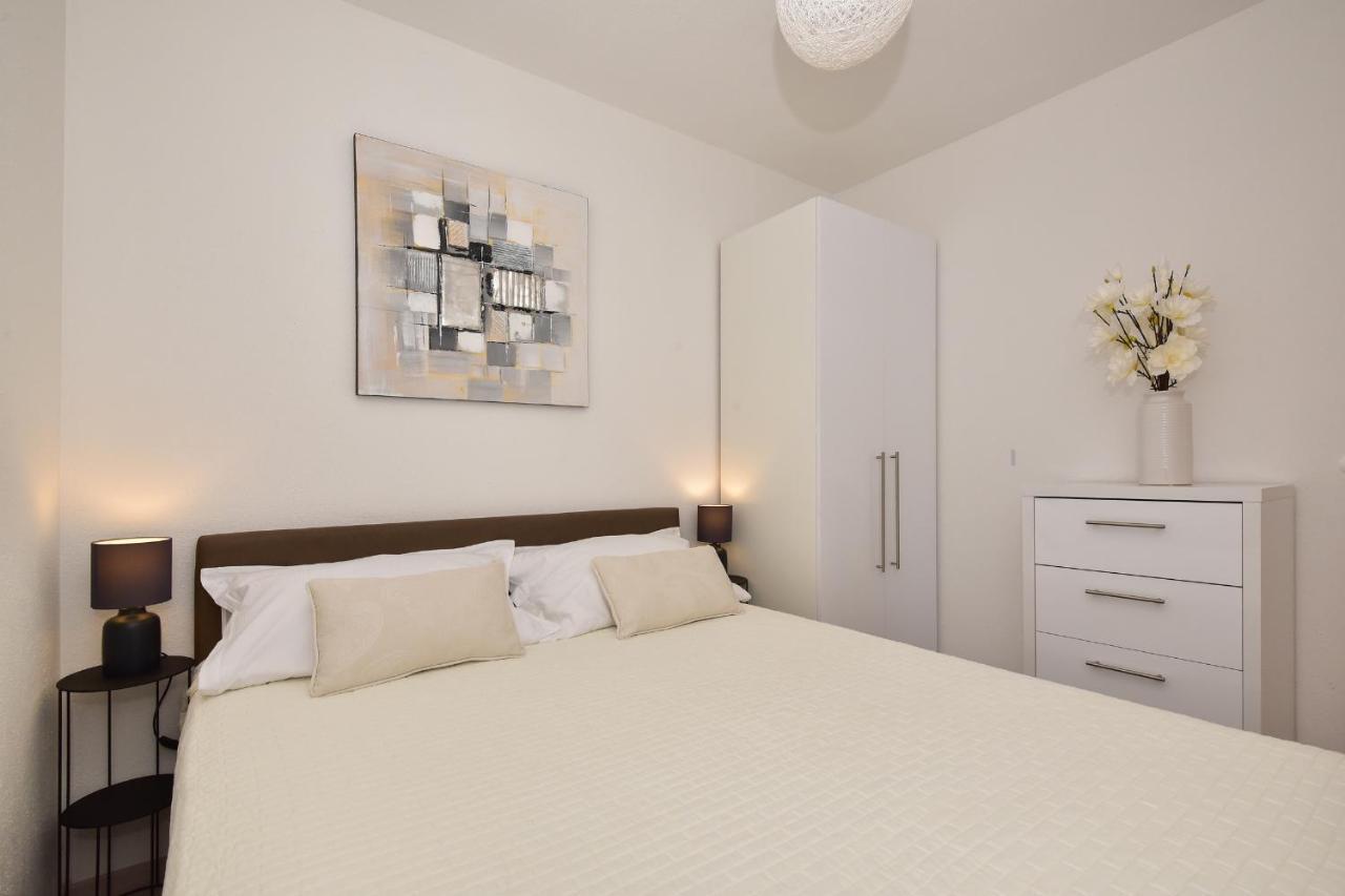 Apartman Luka Igrane Dış mekan fotoğraf