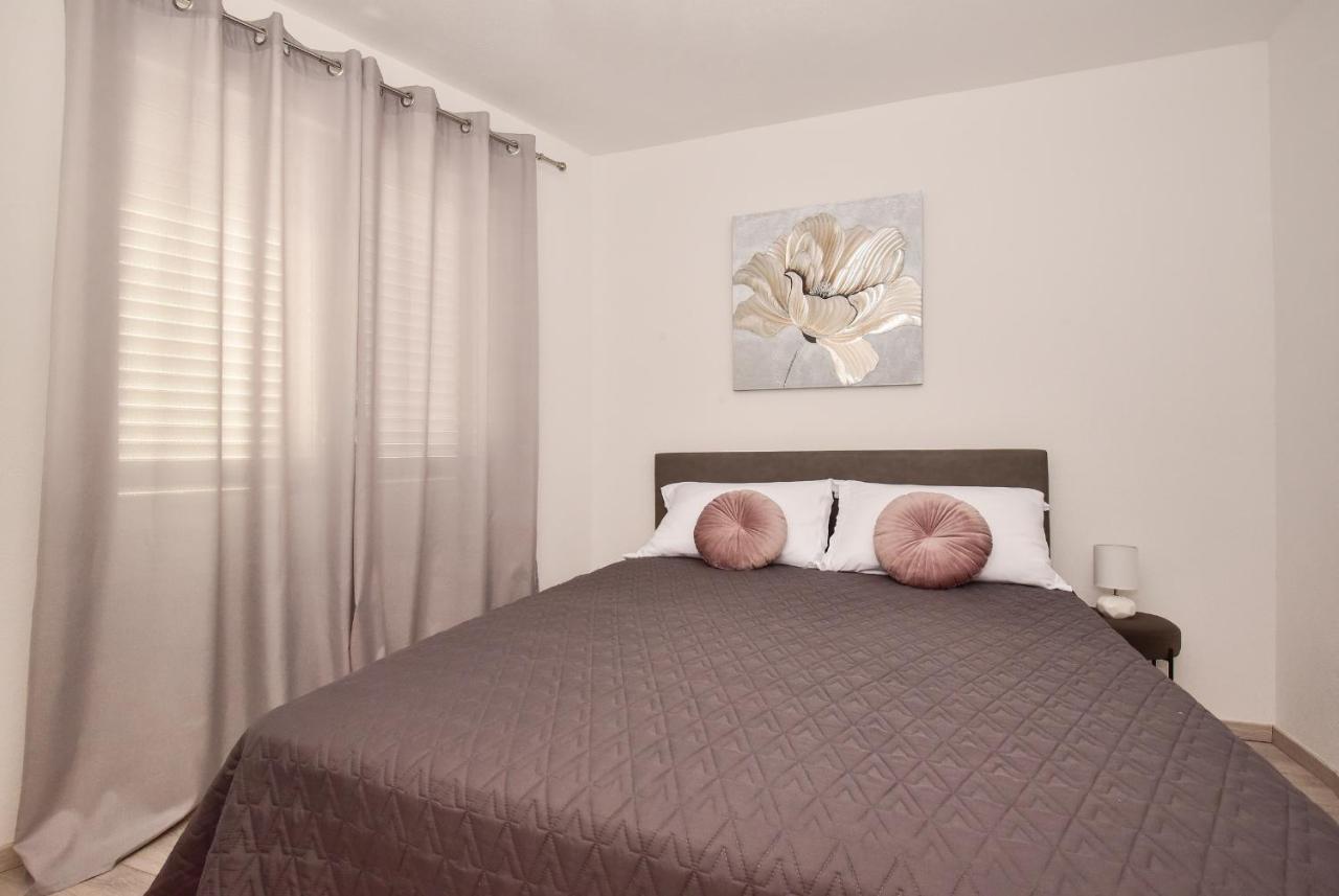 Apartman Luka Igrane Dış mekan fotoğraf