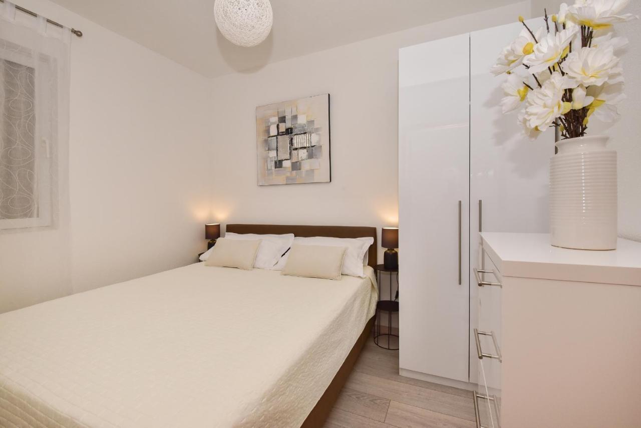 Apartman Luka Igrane Dış mekan fotoğraf