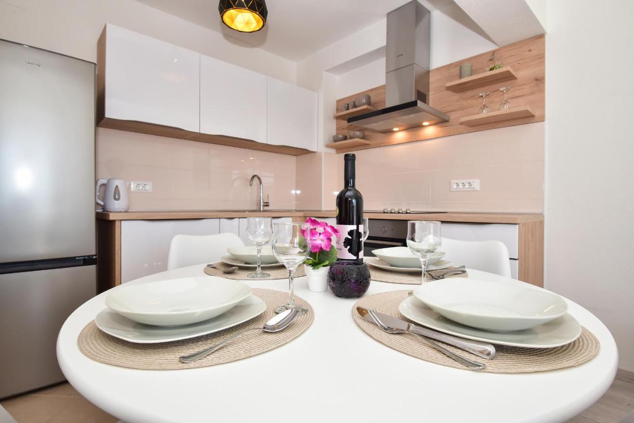 Apartman Luka Igrane Dış mekan fotoğraf
